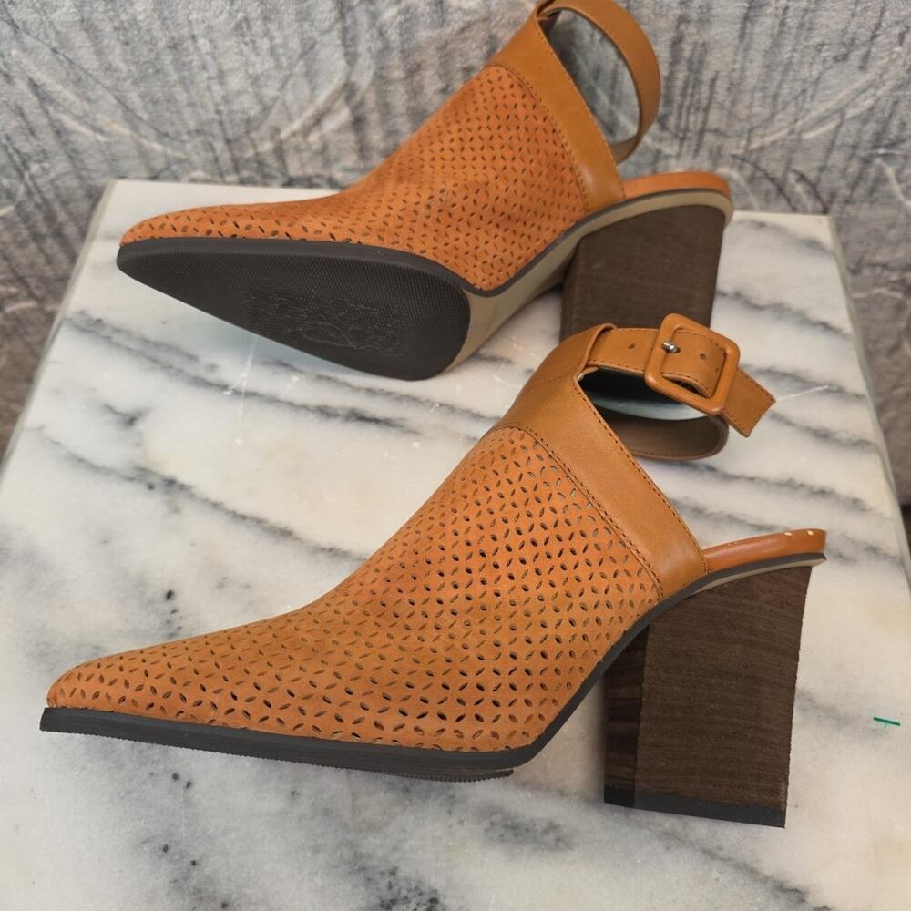 Donald J. Pliner Varen Cutout Perforared Booties Women's Sz 7 - Picture 10 of 12